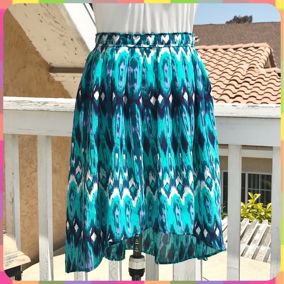 New H&M Aqua Blue Teal Multicolor Ikat Tribal Print Hi-Lo Hem Skirt Size 6 or S - Picture 8 of 8